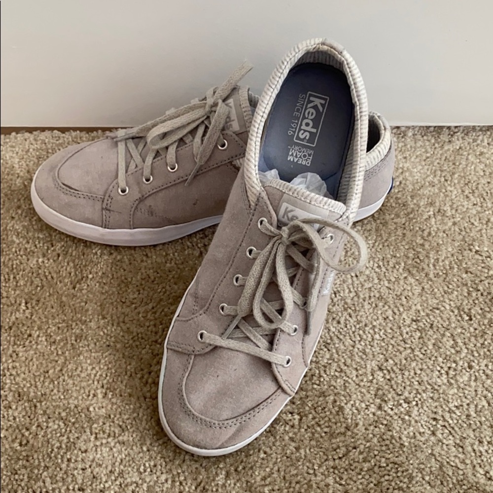 Keds Sneaker size 10 in light gray